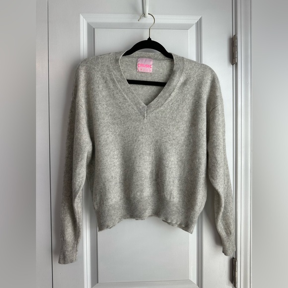 CRUSH Cashmere Sweaters - CRUSH Cashmere V-Neck Pullover Sweater Gray (Size 1= Small)